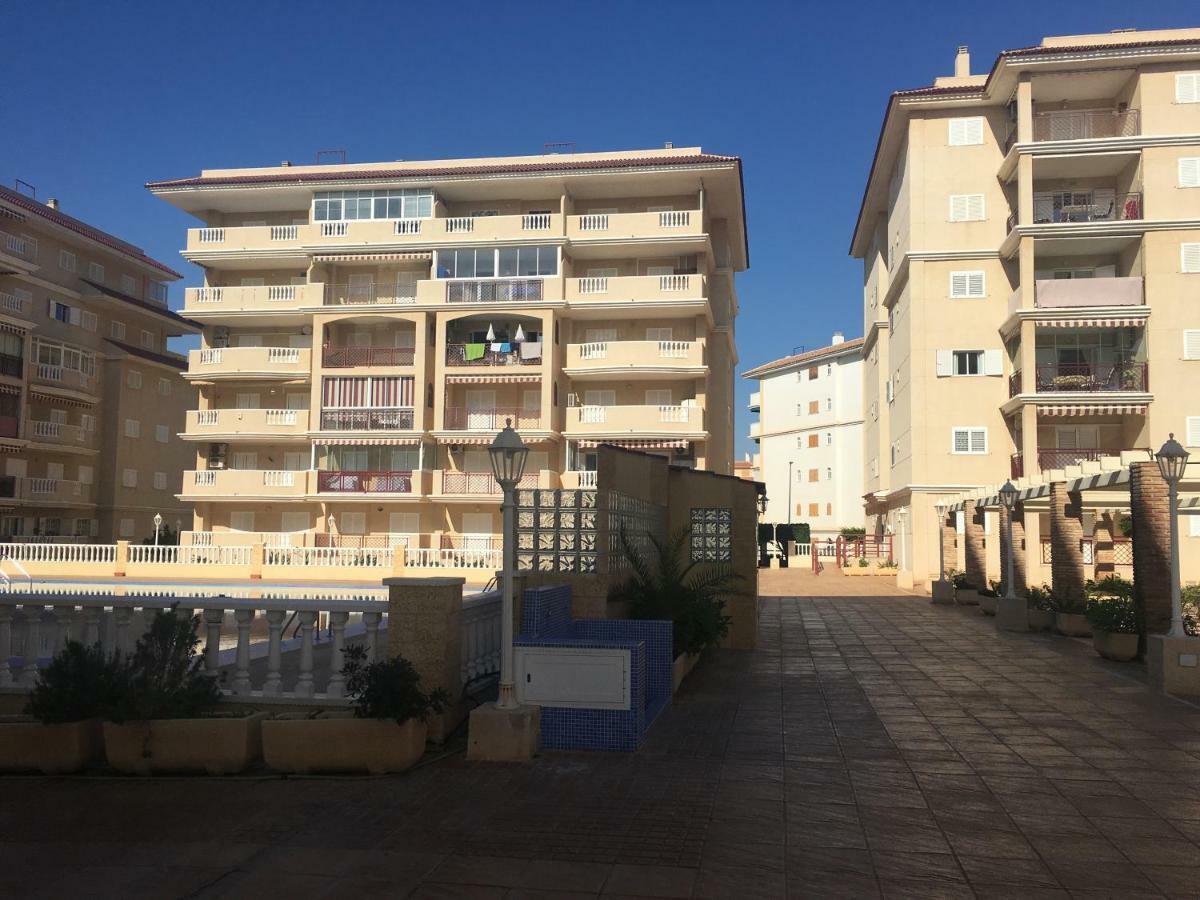 Sea View Apartament لا ماتا المظهر الخارجي الصورة